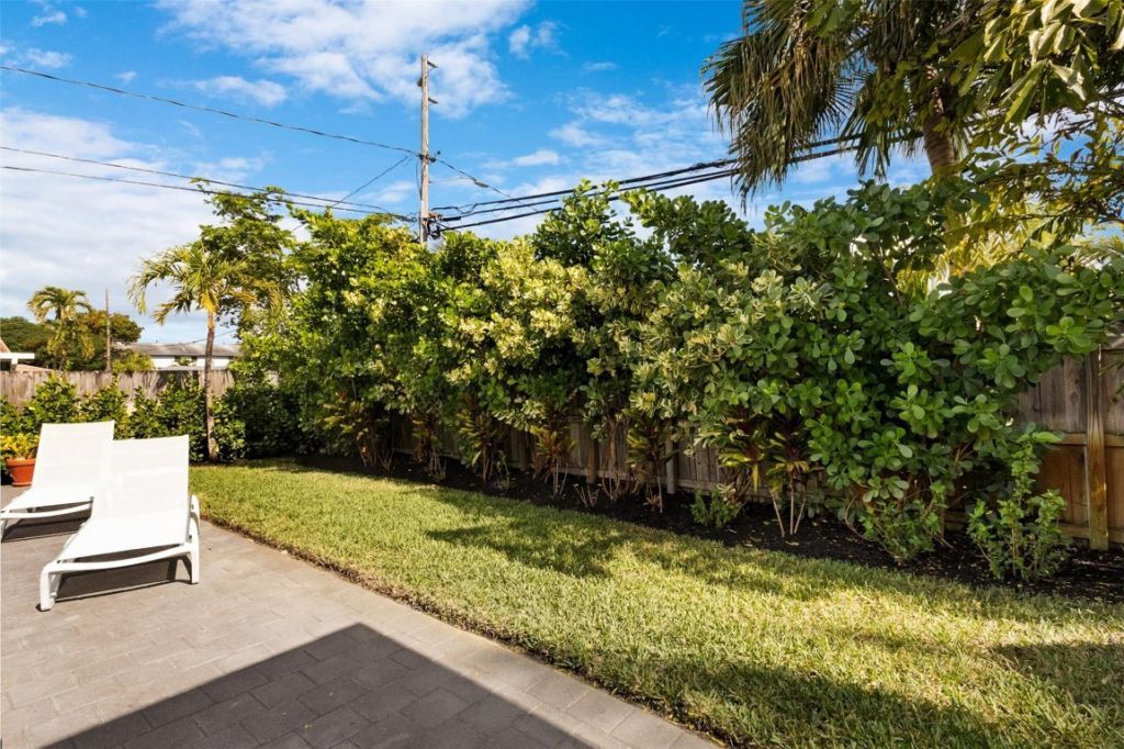 833 NE 17th Court, Fort Lauderdale, FL 33305 Photo