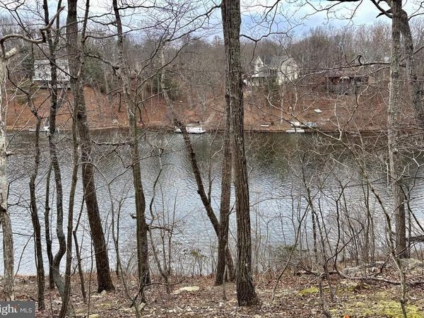 1065 LAKEVIEW DRIVE, CROSS JUNCTION, VA 22625