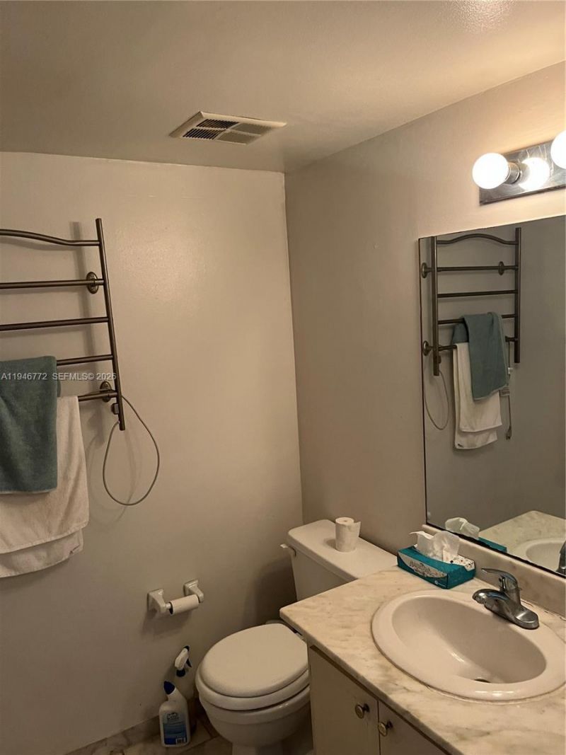 2640 NE 135th St, Unit 312, North Miami, FL 33181 Photo