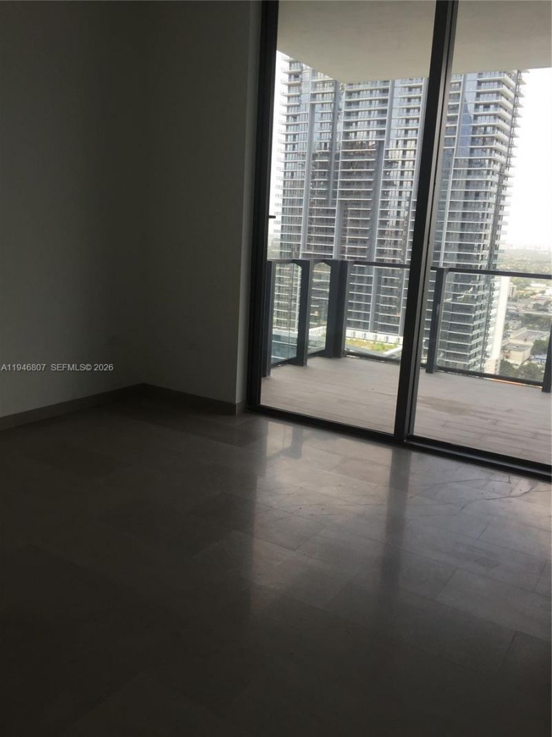 68 SE 6 , Unit 2504, Miami, FL 33131 Photo
