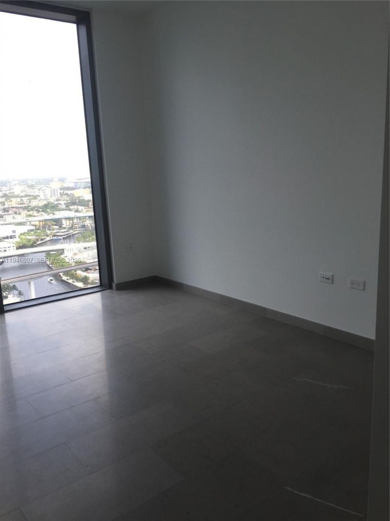 68 SE 6 , Unit 2504, Miami, FL 33131 Photo