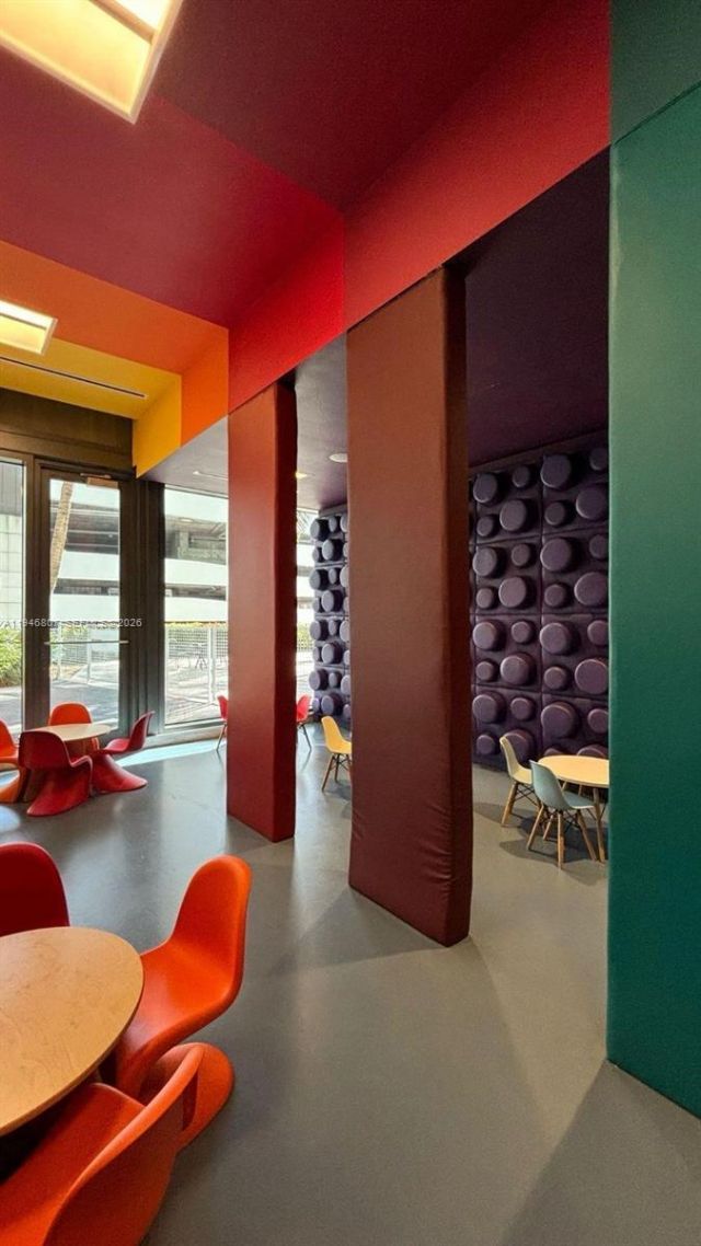 68 SE 6 , Unit 2504, Miami, FL 33131 Photo