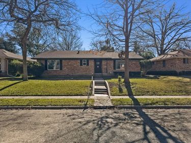 2709 Ripplewood Drive, Dallas, TX 75228