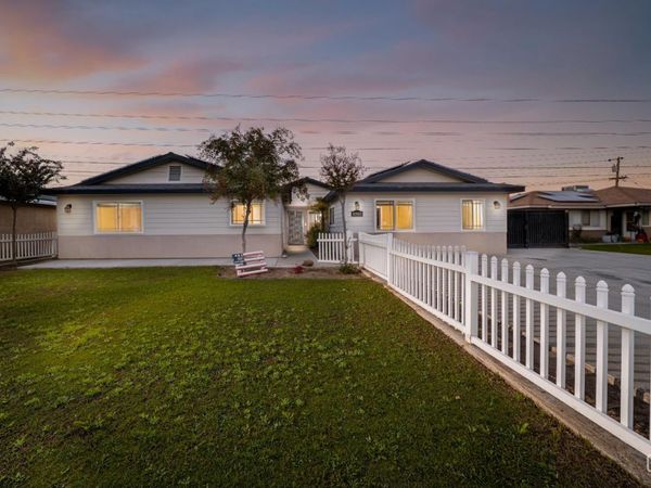 10512 Dee Dee Avenue, Bakersfield, CA 93312