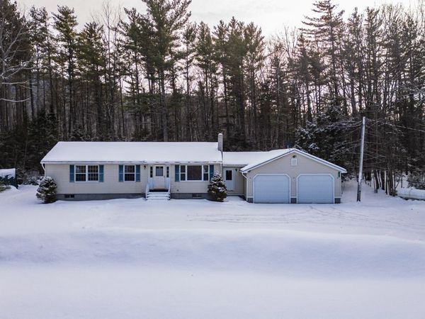 1398 North Road, Gilead, ME 04217