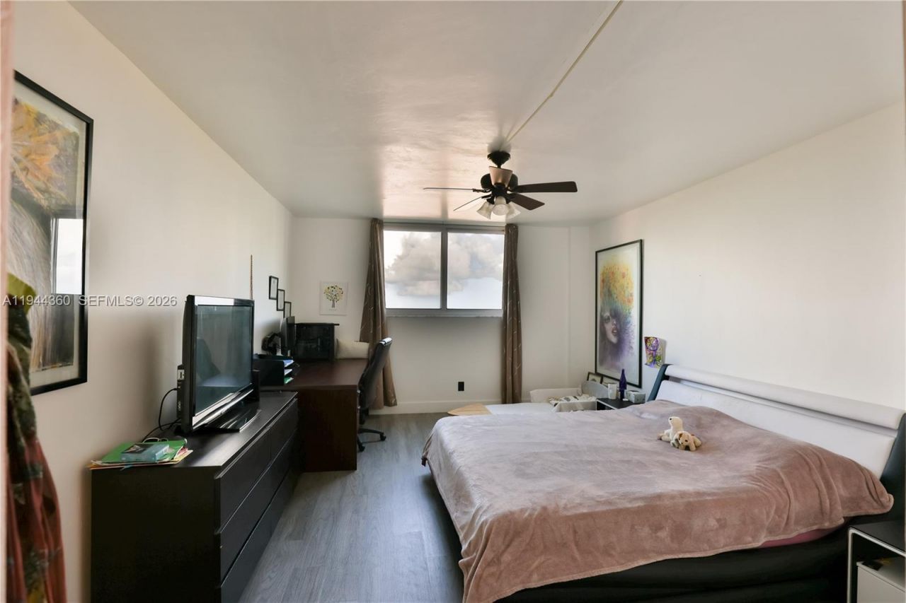 19380 Collins Ave, Unit 726, Sunny Isles Beach, FL 33160 Photo