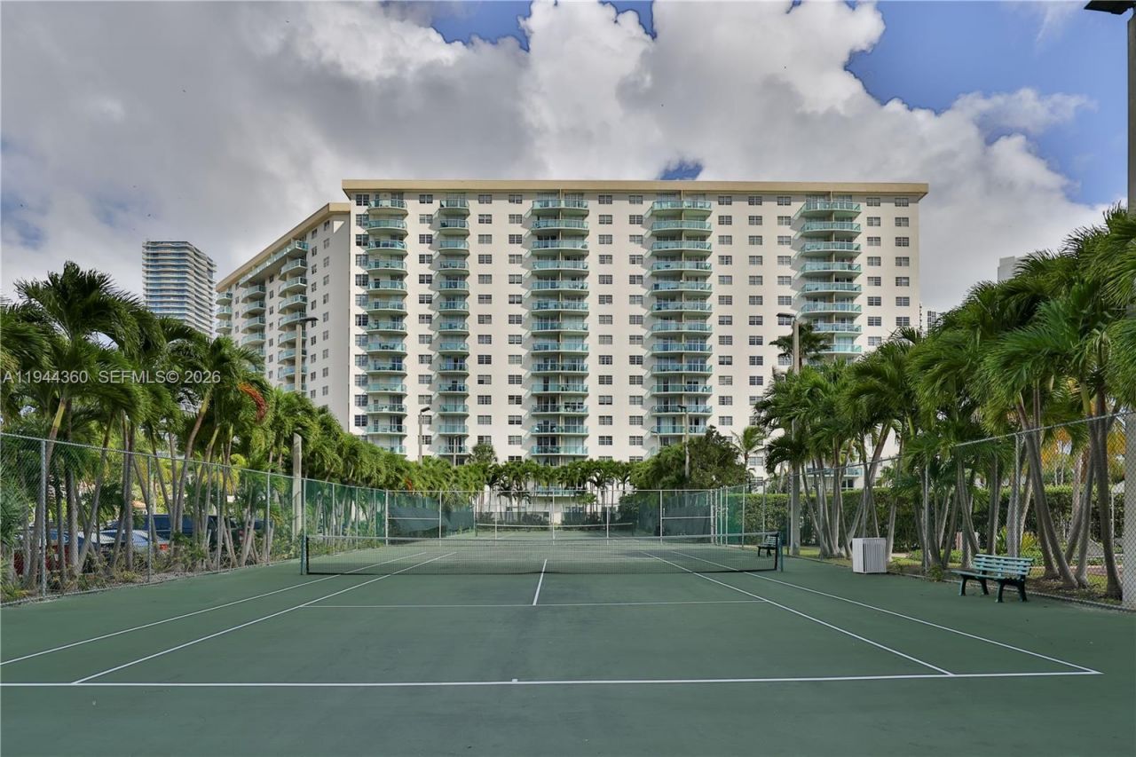 19380 Collins Ave, Unit 726, Sunny Isles Beach, FL 33160 Photo