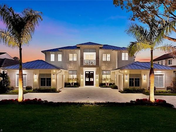 788 Riviera DR, NAPLES, FL 34103