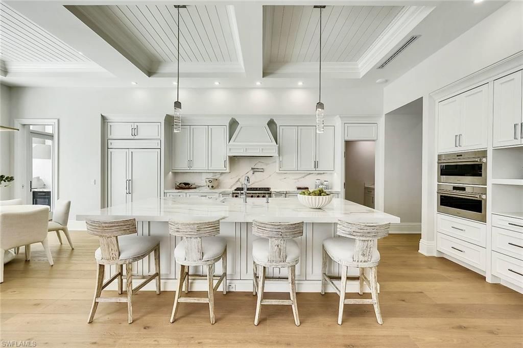 788 Riviera Dr, Naples, FL 34103 Photo