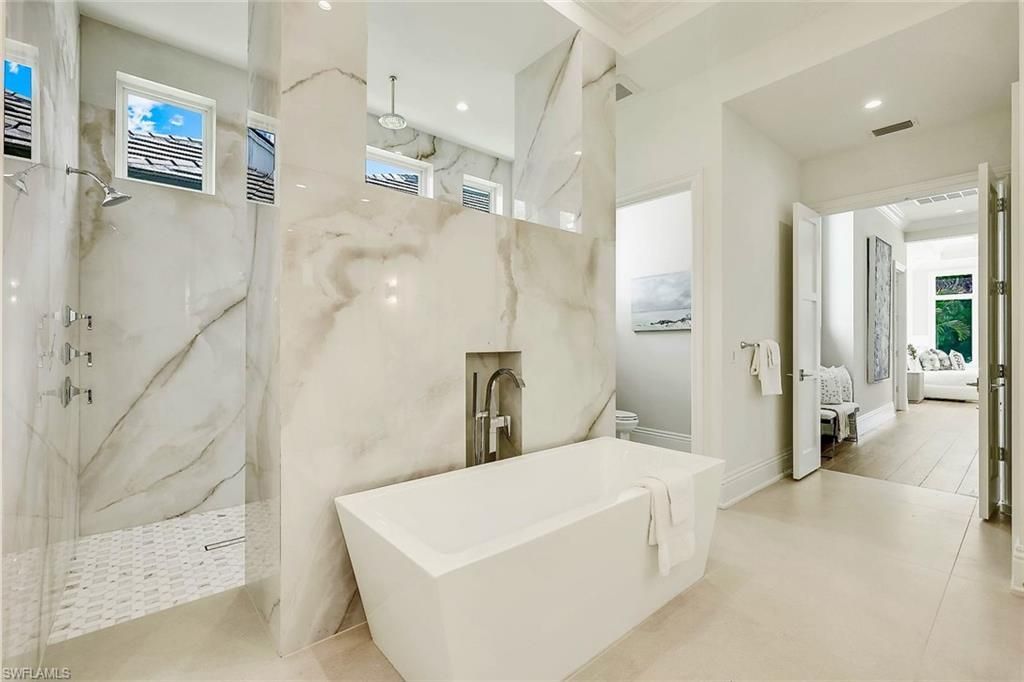 788 Riviera Dr, Naples, FL 34103 Photo