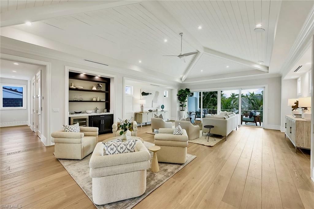 788 Riviera Dr, Naples, FL 34103 Photo