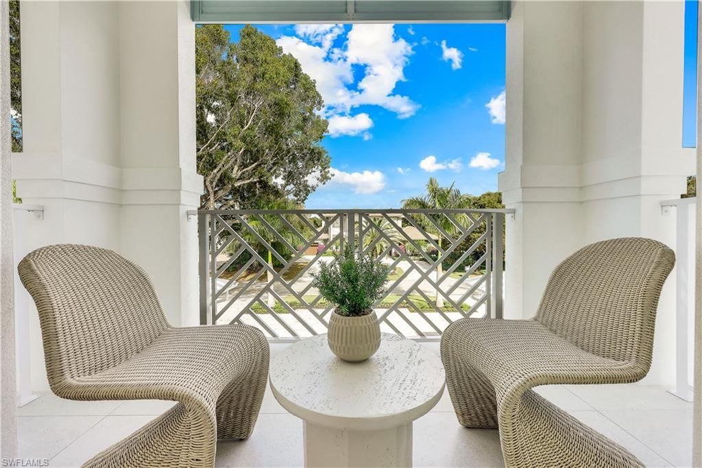 788 Riviera Dr, Naples, FL 34103 Photo