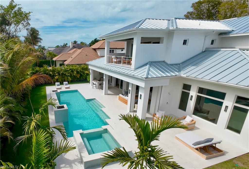 788 Riviera Dr, Naples, FL 34103 Photo