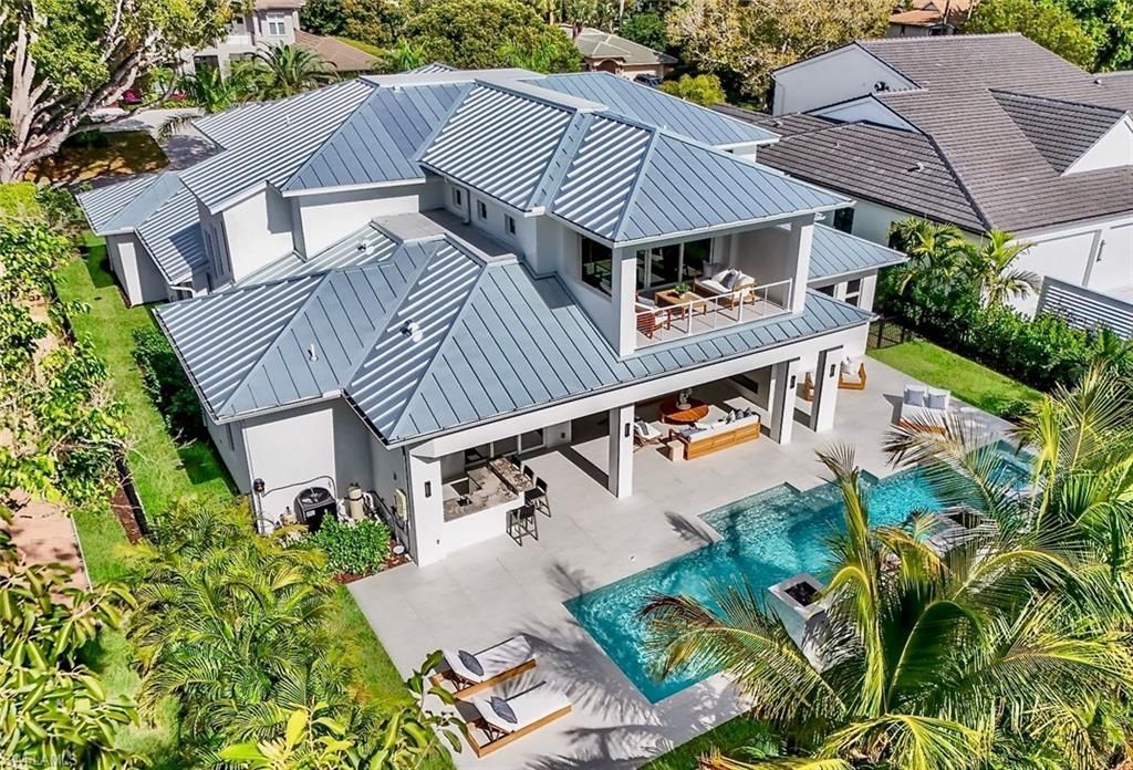 788 Riviera Dr, Naples, FL 34103 Photo