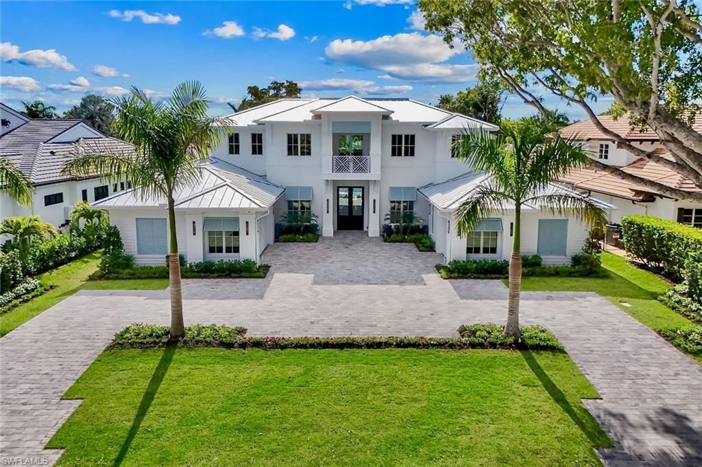 788 Riviera Dr, Naples, FL 34103 Photo