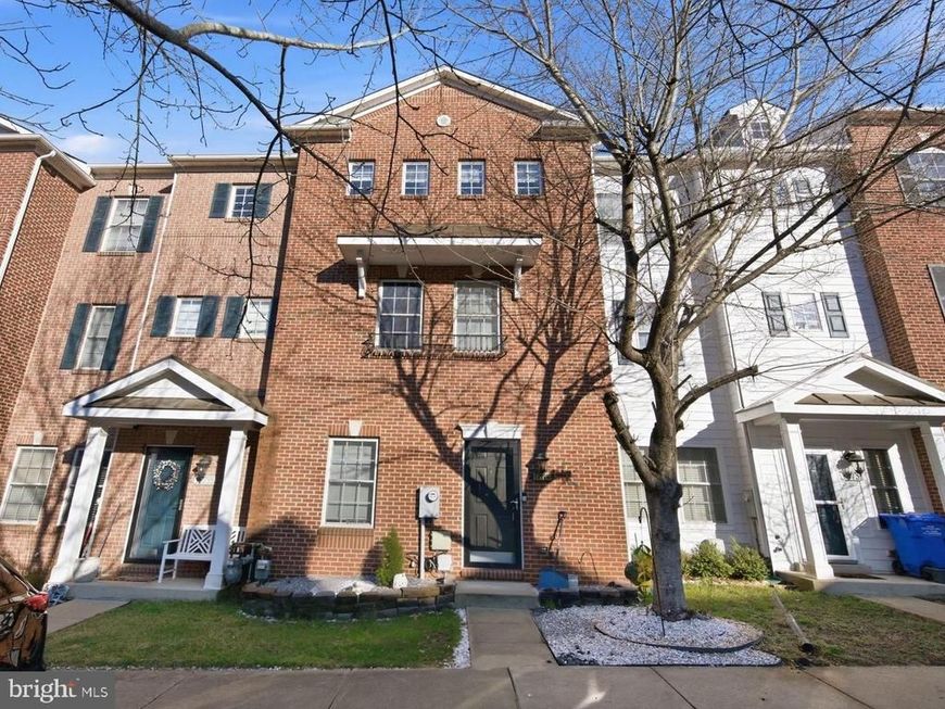 18733 Falling River Drive, Gaithersburg, MD 20879 Main Photo