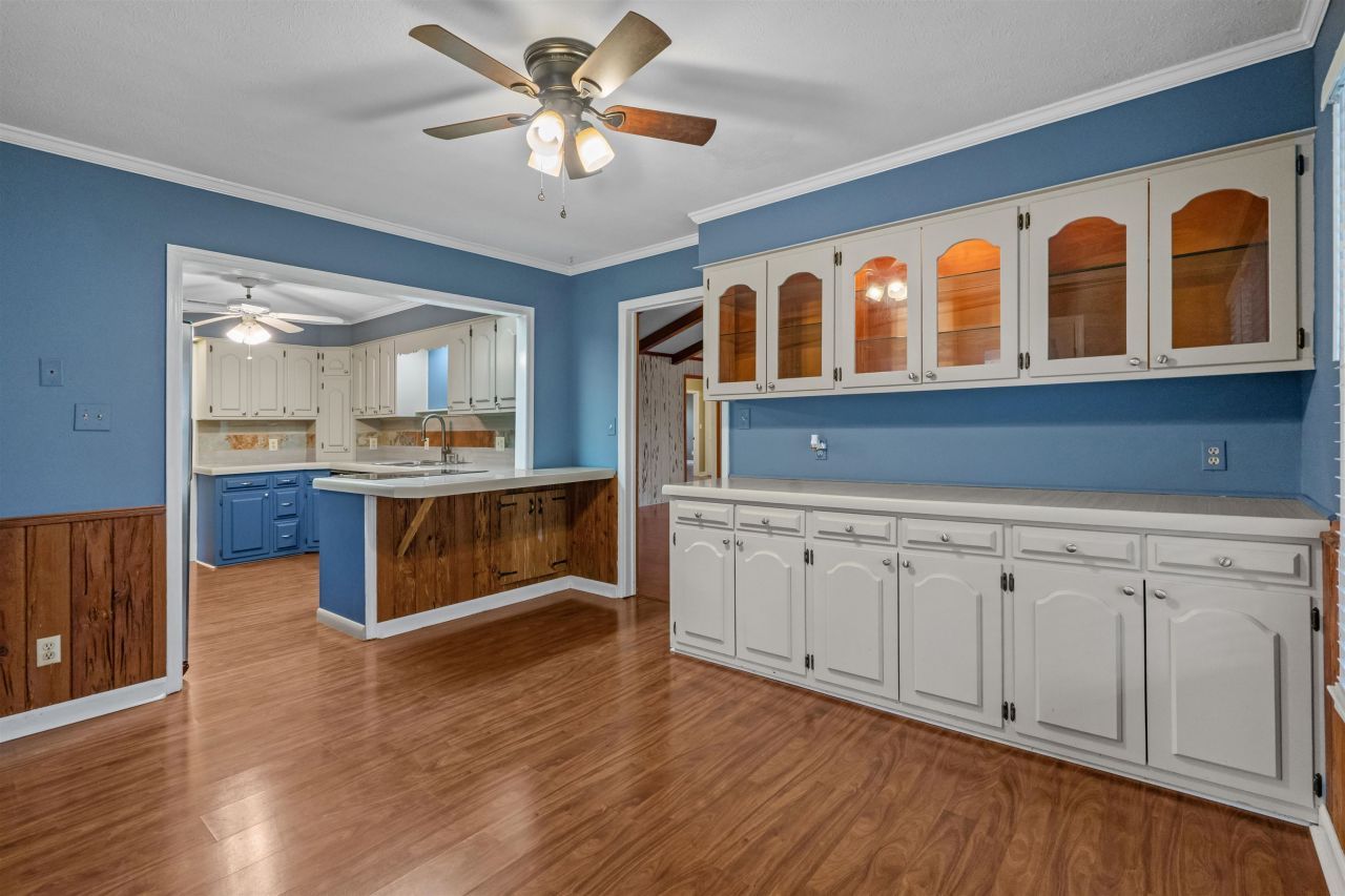 206 Magrath Ave. Photo 14