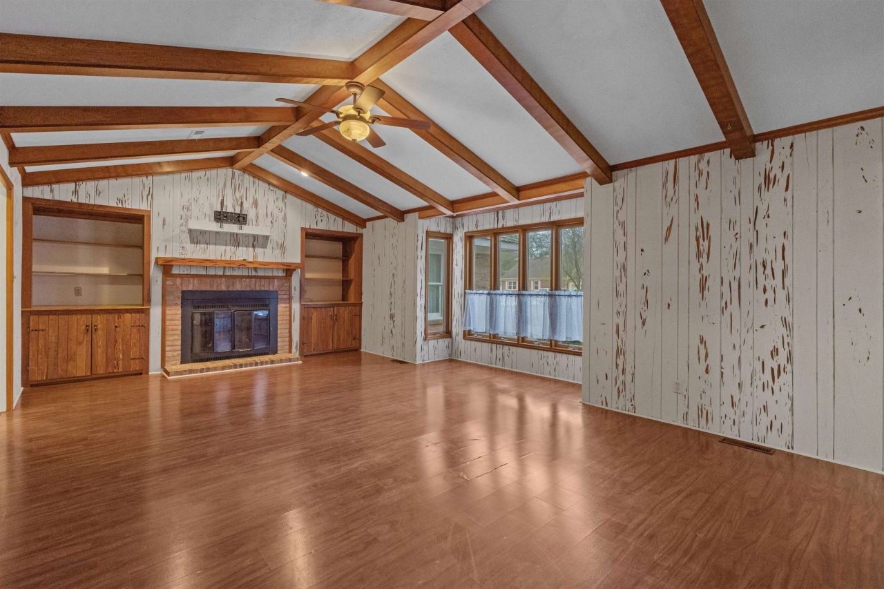 206 Magrath Ave. Photo 17