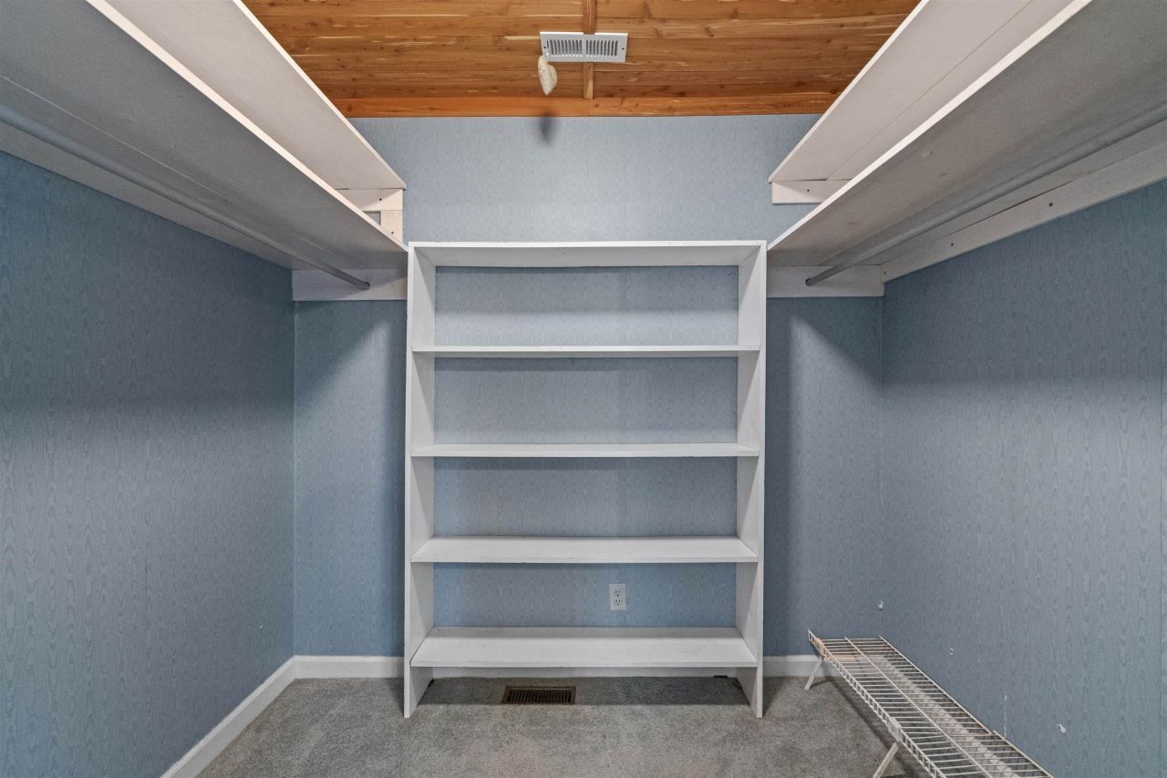 206 Magrath Ave. Photo 24