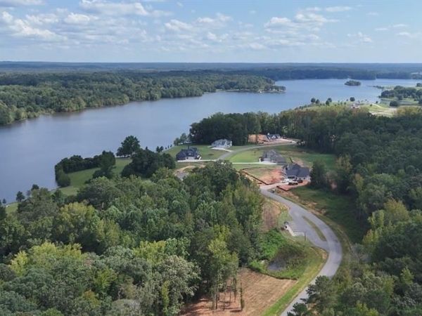 622 Lake Varner Drive, Covington, GA 30014
