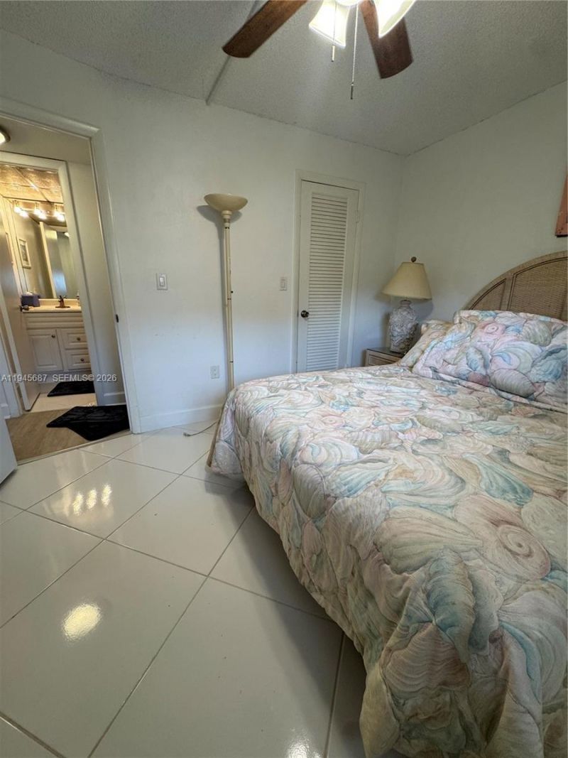 8280 Sunrise Lakes Blvd, Unit 202, Sunrise, FL 33322 Photo