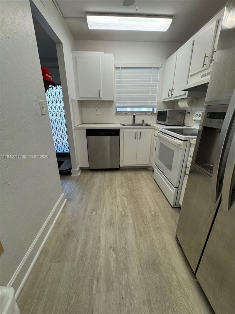 8280 Sunrise Lakes Blvd, Unit 202, Sunrise, FL 33322 Photo