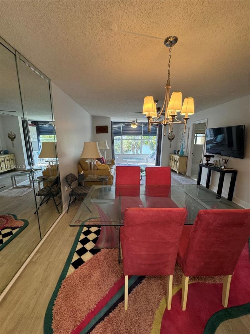 8280 Sunrise Lakes Blvd, Unit 202, Sunrise, FL 33322 Photo