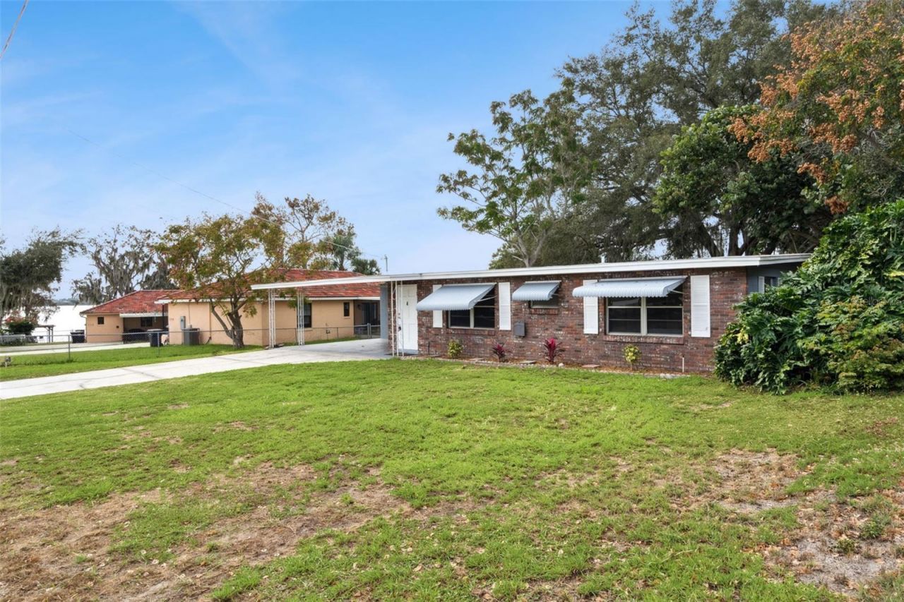 106 Lantern Lane, Winter Haven, FL 33884 Main Photo