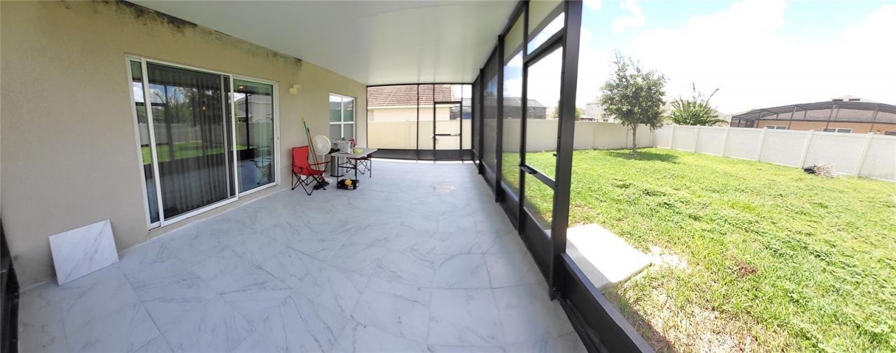 355 Granada Boulevard, Davenport, FL 33837 Photo