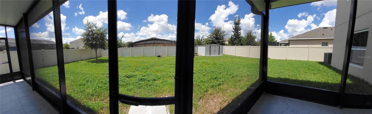 355 Granada Boulevard, Davenport, FL 33837 Photo