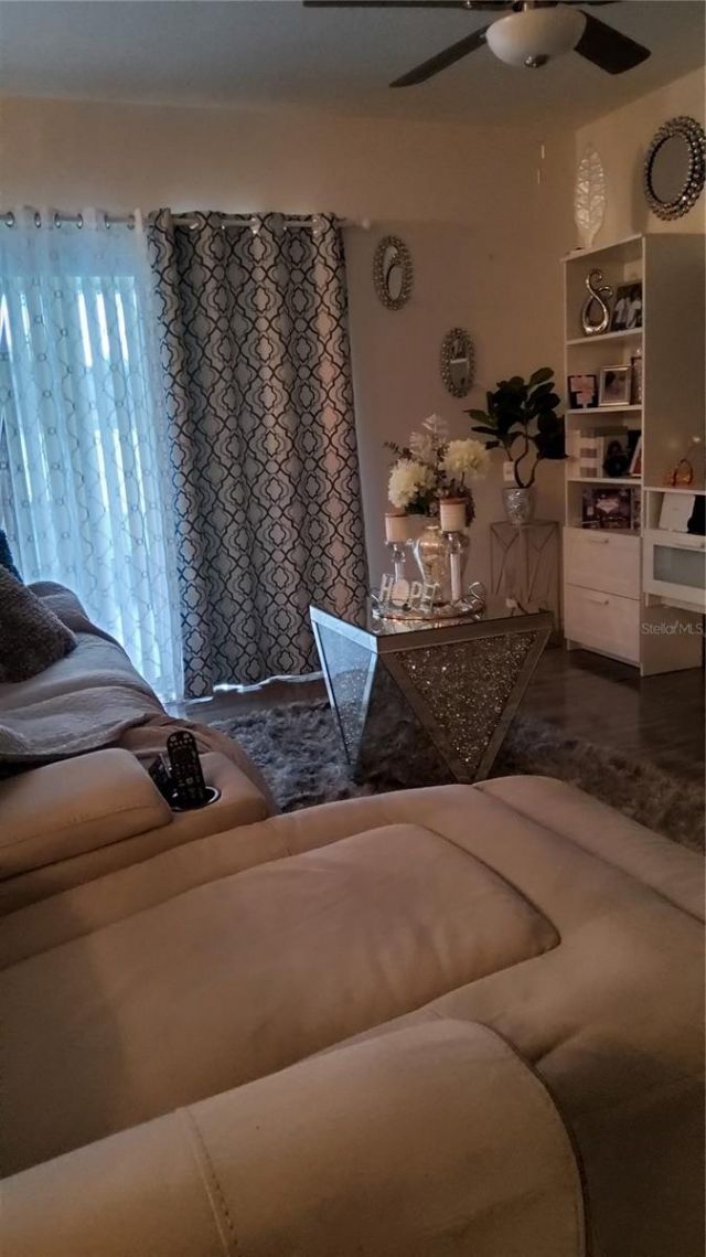 355 Granada Boulevard, Davenport, FL 33837 Photo