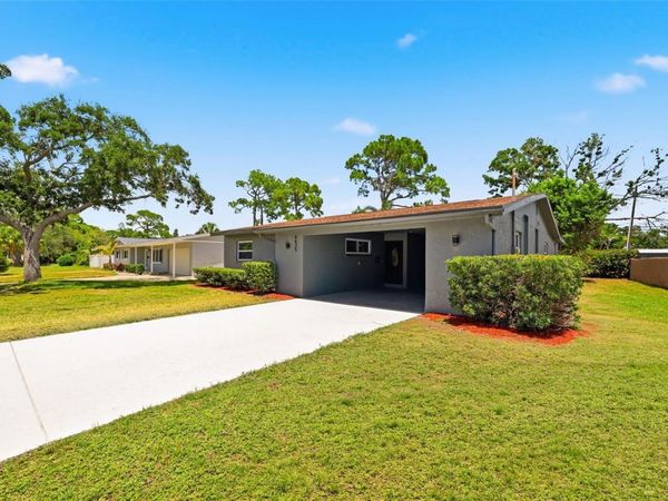4435 HUNTINGTON STREET NE, ST PETERSBURG, FL 33703