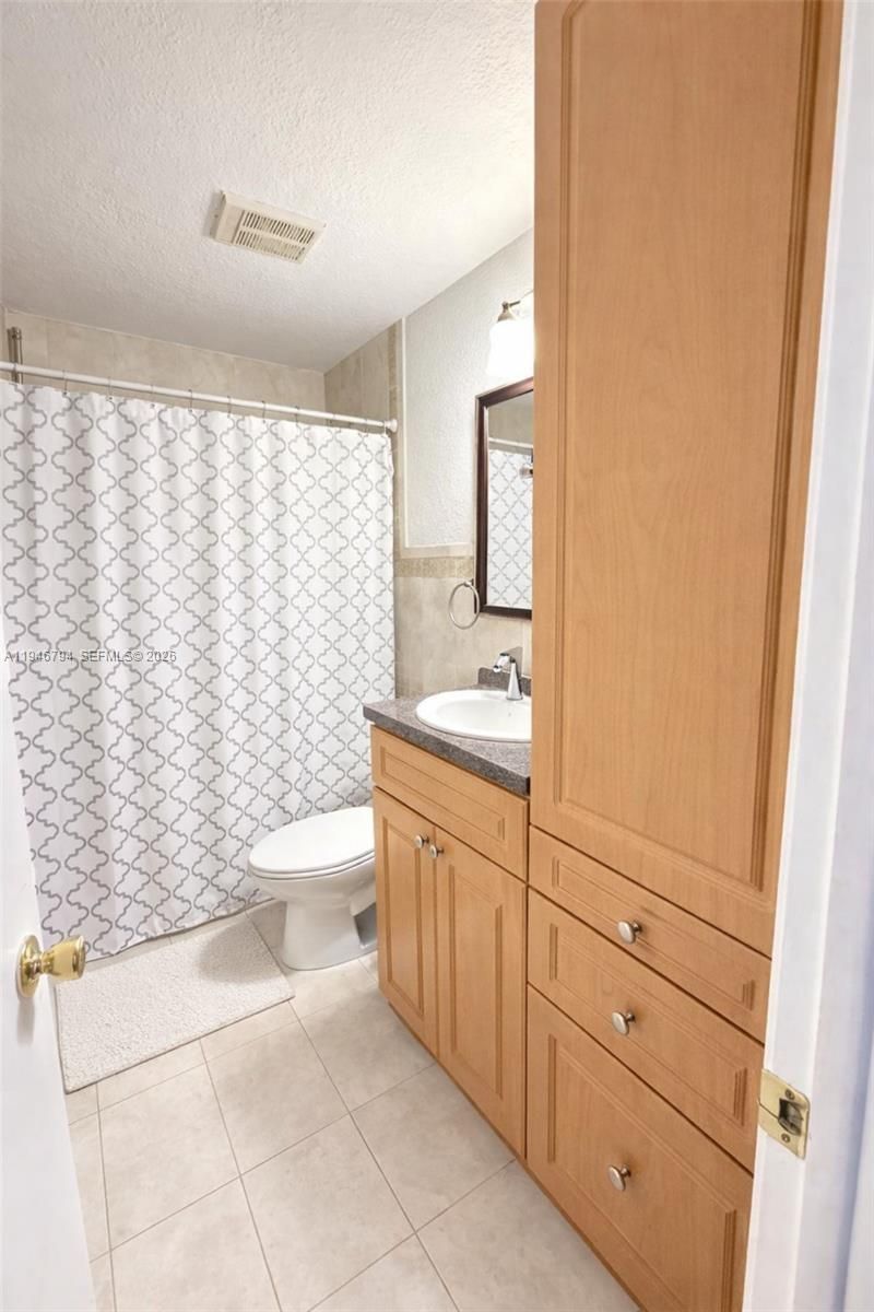Please Call For Address, Unit 21201, Hialeah, FL 33016 Photo