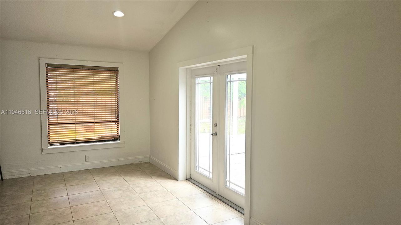 10351 SW 49th St, Unit Main, Miami, FL 33165 Photo