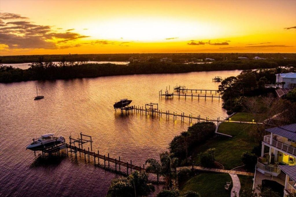 3316 SE River Vista Court, Port Saint Lucie, FL 34952 Photo