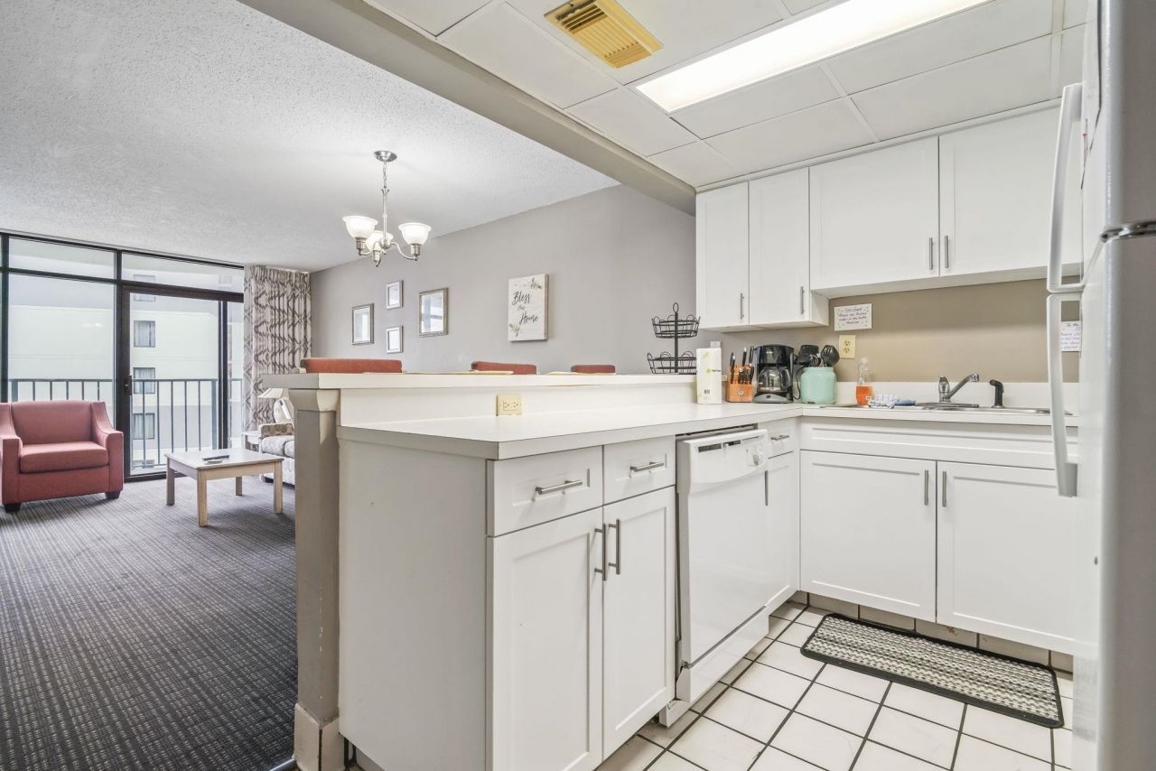 201 74th Ave. N Photo 9