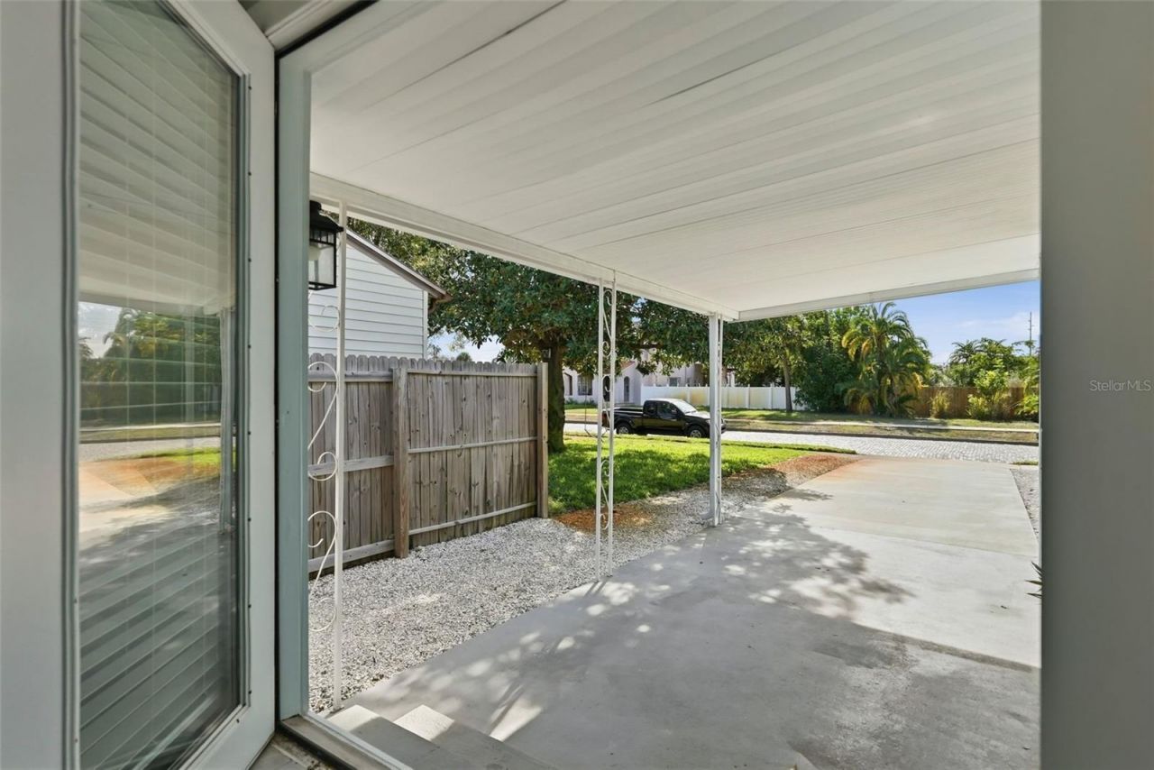 6531 2nd Avenue S, Saint Petersburg, FL 33707 Photo