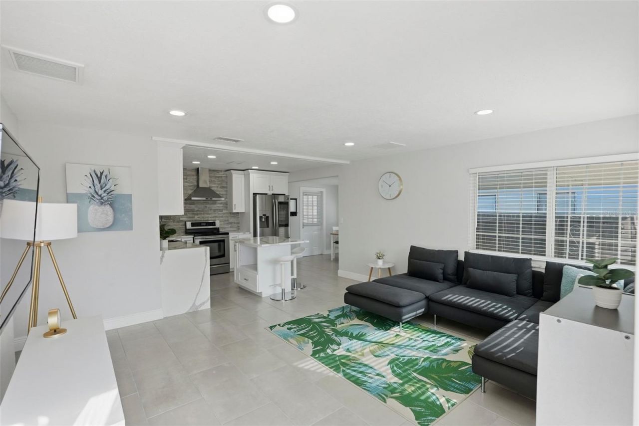 6531 2nd Avenue S, Saint Petersburg, FL 33707 Photo