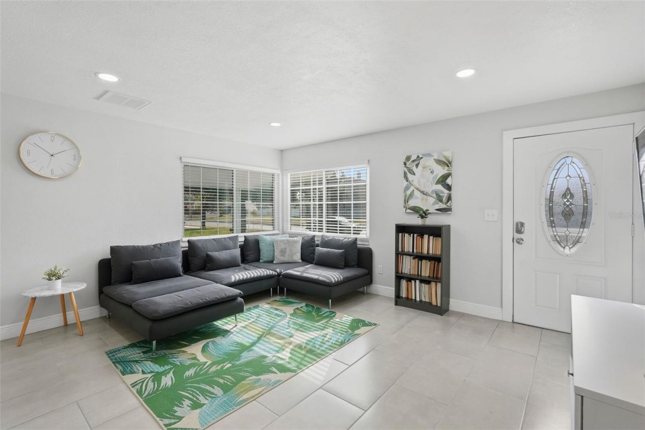 6531 2nd Avenue S, Saint Petersburg, FL 33707 Photo