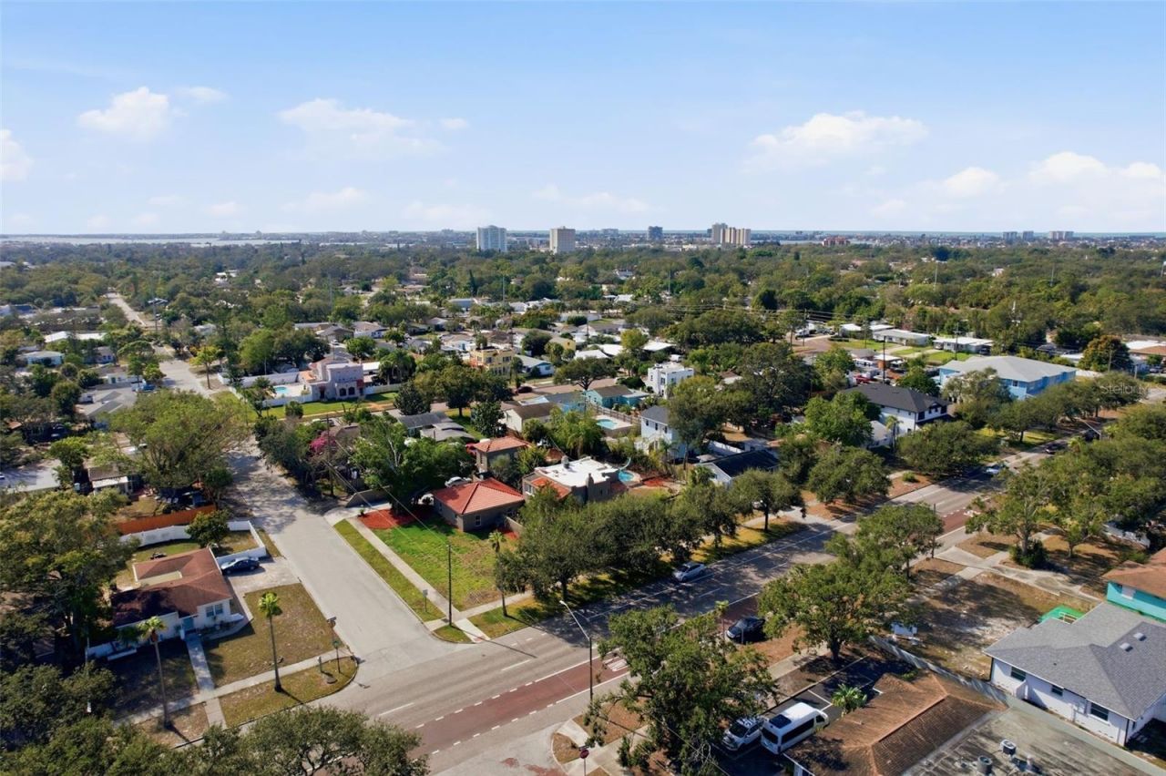 6531 2nd Avenue S, Saint Petersburg, FL 33707 Photo