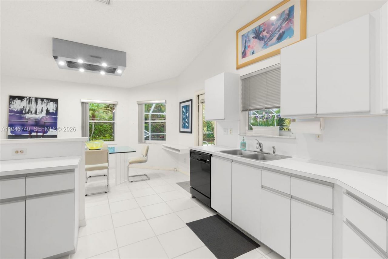 7901 NW 86th Ter, Tamarac, FL 33321 Photo