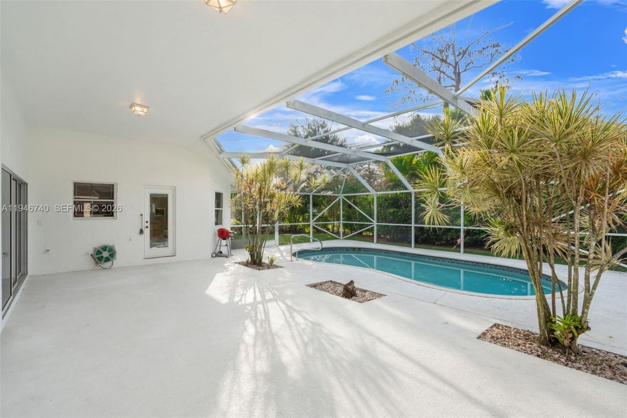 7901 NW 86th Ter, Tamarac, FL 33321 Photo