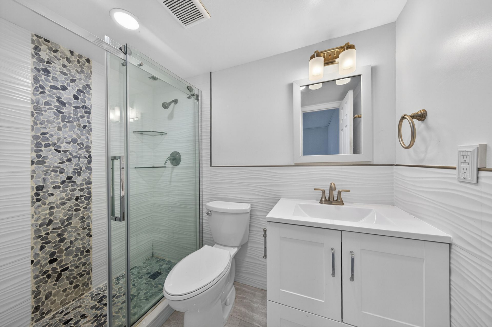 6301 N Falls Cir Drive, Unit 303, Lauderhill, FL 33319 Photo