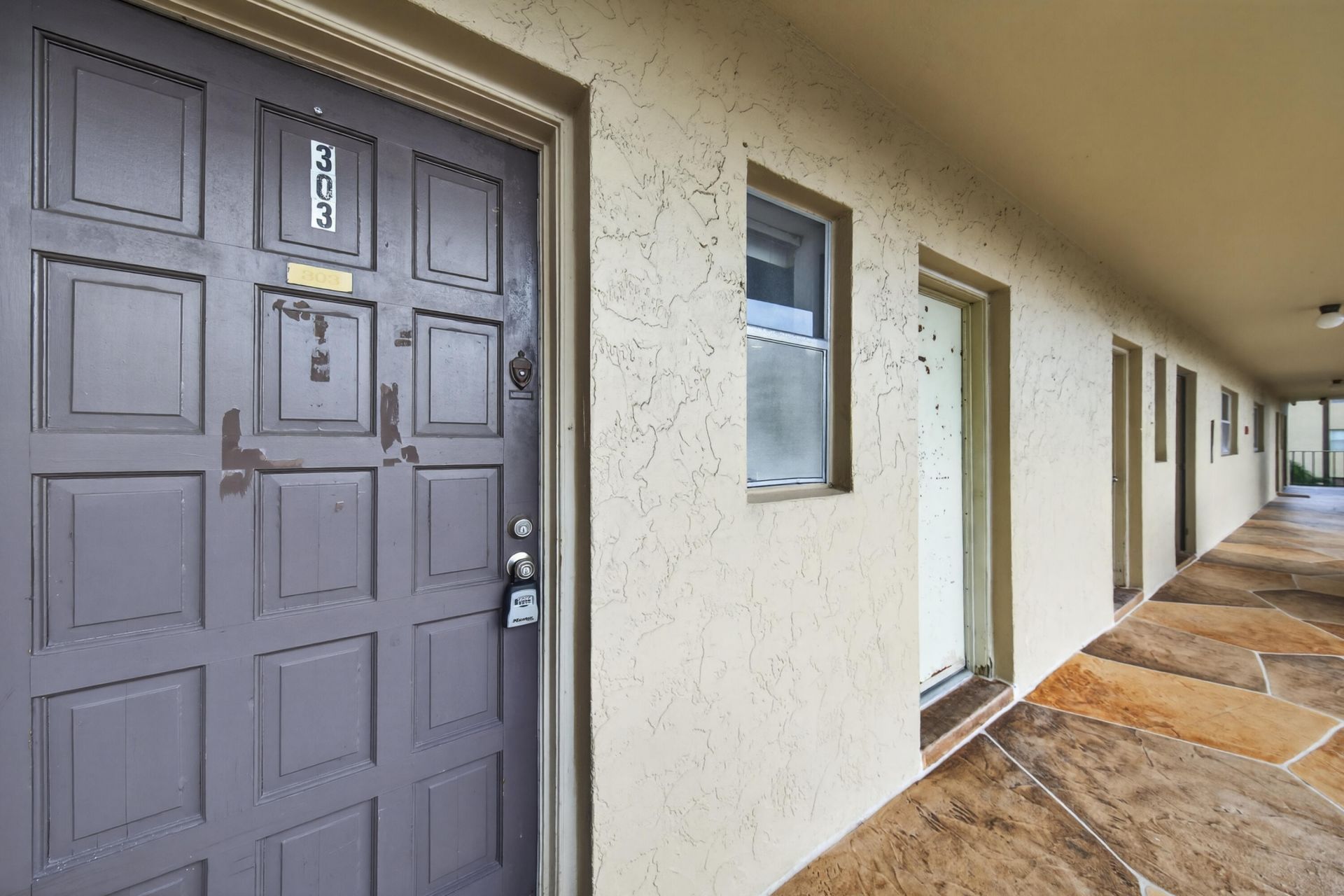 6301 N Falls Cir Drive, Unit 303, Lauderhill, FL 33319 Photo