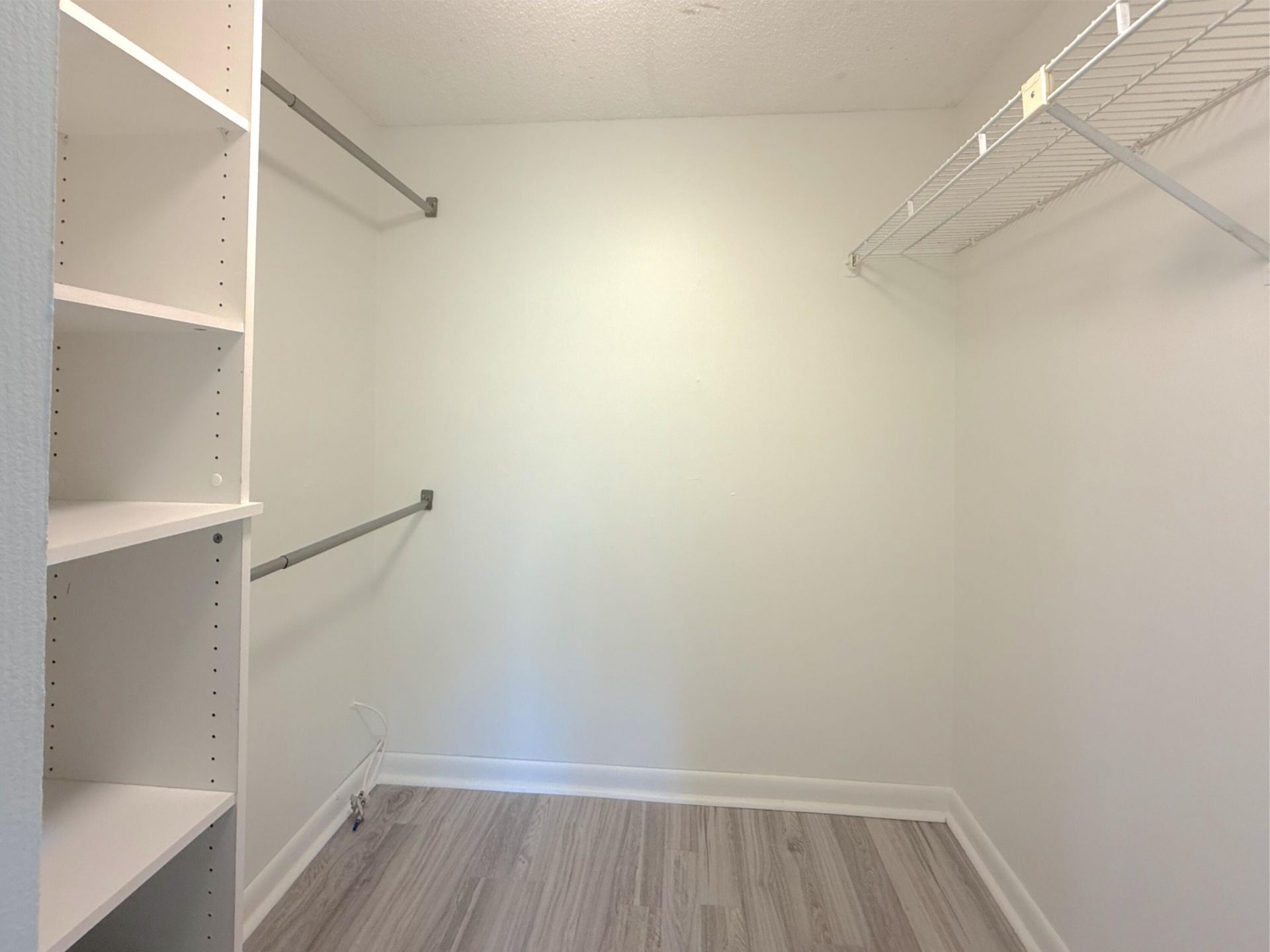 6301 N Falls Cir Drive, Unit 303, Lauderhill, FL 33319 Photo