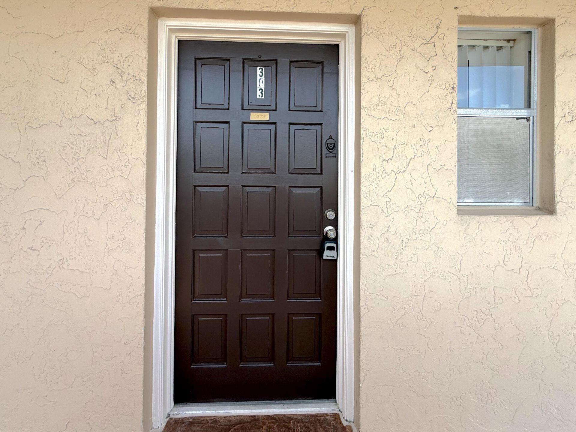 6301 N Falls Cir Drive, Unit 303, Lauderhill, FL 33319 Photo