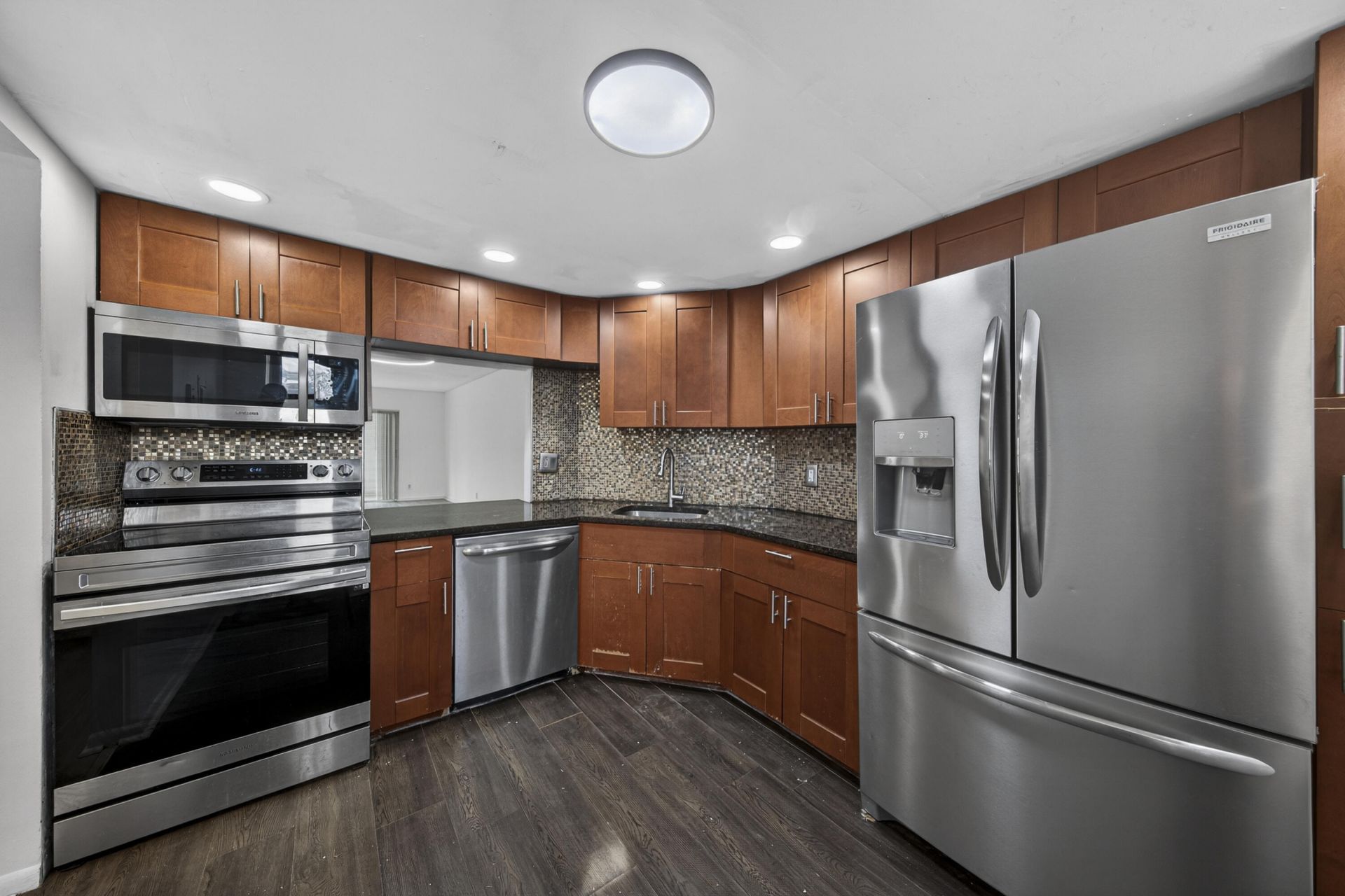 6301 N Falls Cir Drive, Unit 303, Lauderhill, FL 33319 Photo