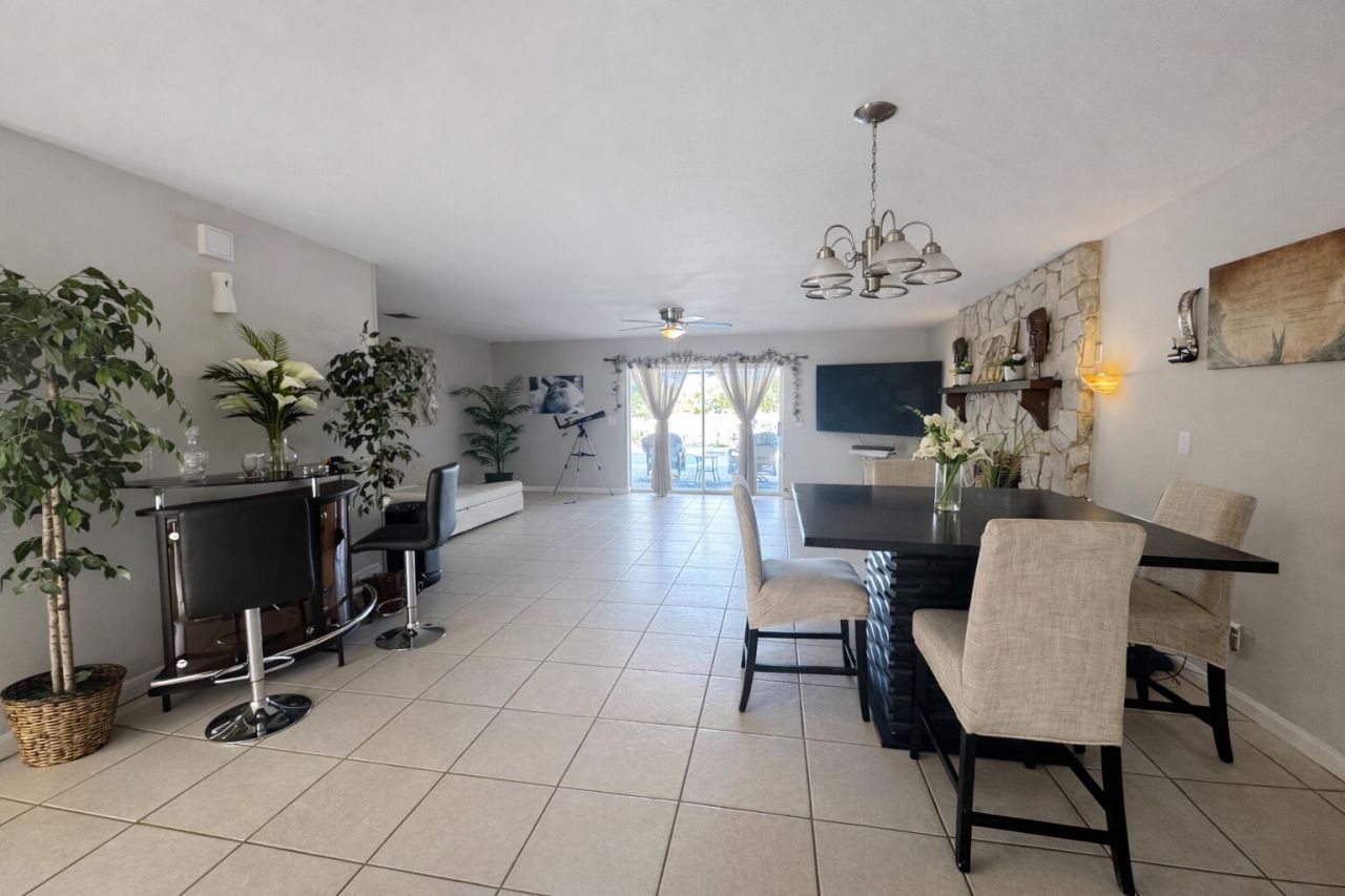 5812 Killarney Avenue, Fort Pierce, FL 34951 Photo