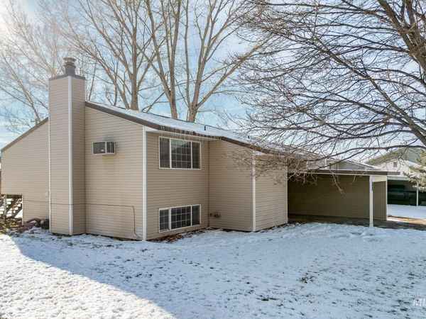 1965 A Butte St, Pocatello, ID 83201