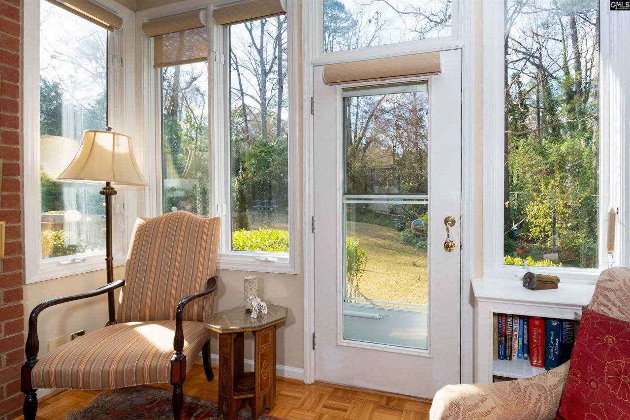 200 Barton Bend Lane Photo 10